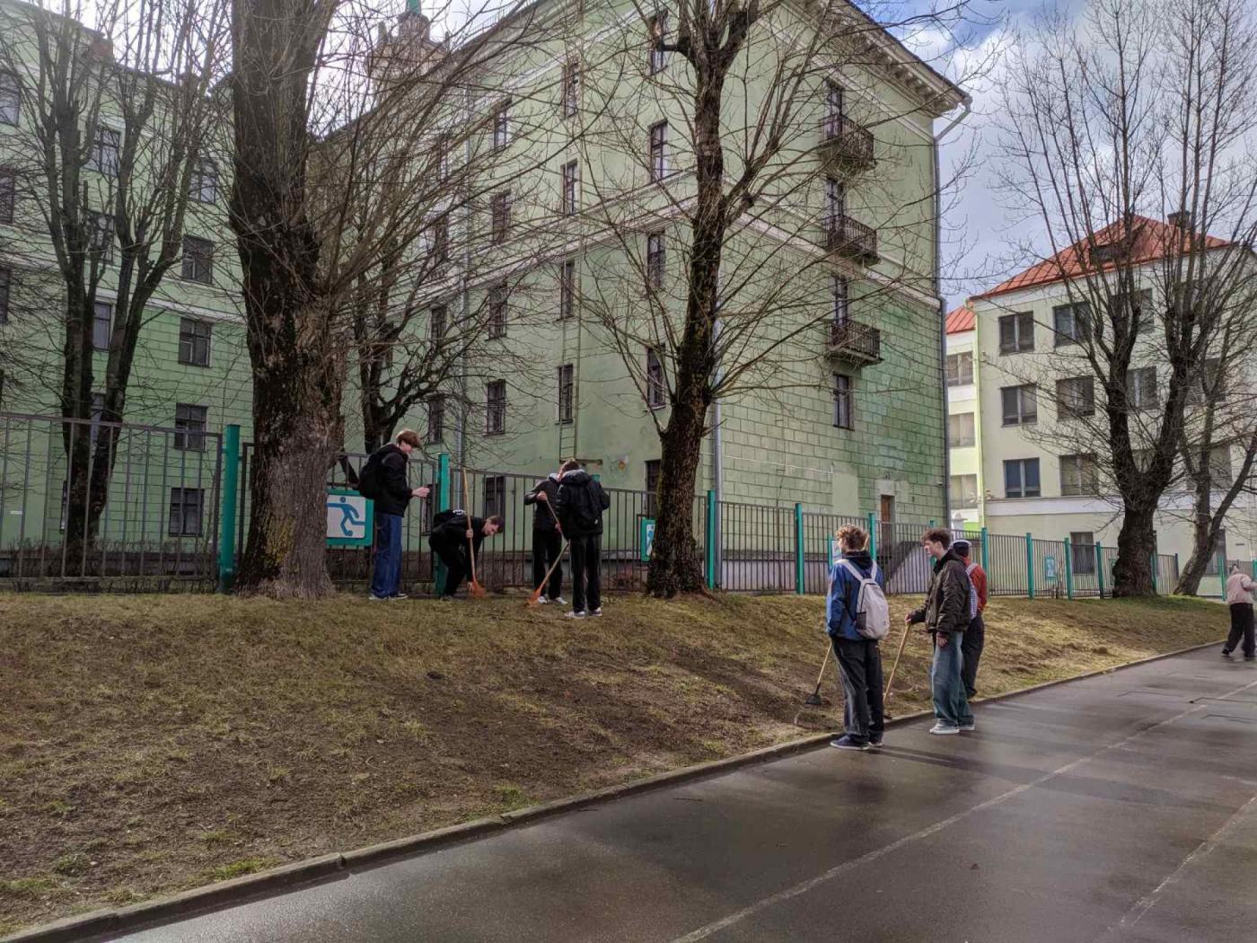 Студенты СТФ приняли участие в субботнике